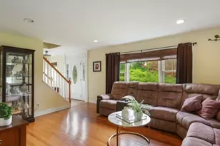 5 Maple Dr, Warren Township, NJ 07059 - Photo 4