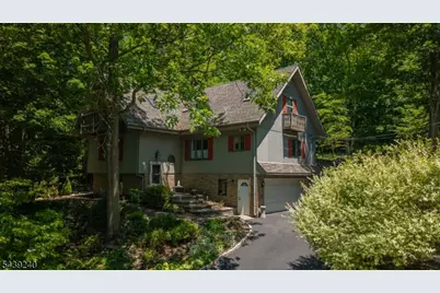 1150 Lakeside Dr E, Vernon, NJ 07422 - Photo 2