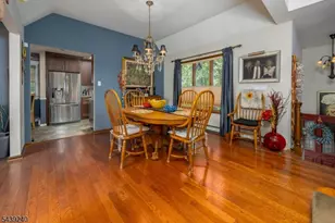 1150 Lakeside Dr E, Vernon, NJ 07422 - Photo 10