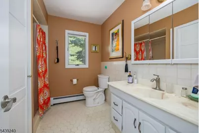 1150 Lakeside Dr E, Vernon, NJ 07422 - Photo 24