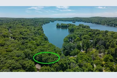 1150 Lakeside Dr E, Vernon, NJ 07422 - Photo 38