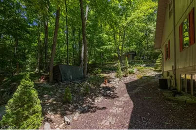 1150 Lakeside Dr E, Vernon, NJ 07422 - Photo 34