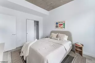10 Commerce Ct, Newark, NJ 07102 - Photo 12