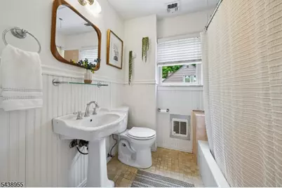 20 Euclid Pl, Montclair, NJ 07042 - Photo 22