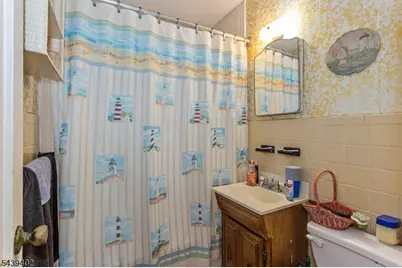 44 Bergen Dr, Little Falls Township, NJ 07424 - Photo 14