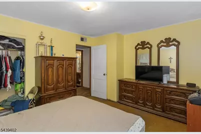 44 Bergen Dr, Little Falls Township, NJ 07424 - Photo 12