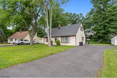 44 Bergen Dr, Little Falls Township, NJ 07424 - Photo 2