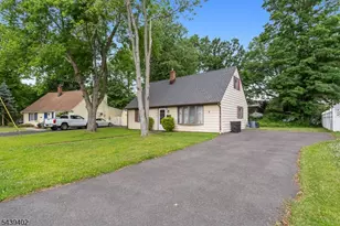 44 Bergen Dr, Little Falls Township, NJ 07424 - Photo 2