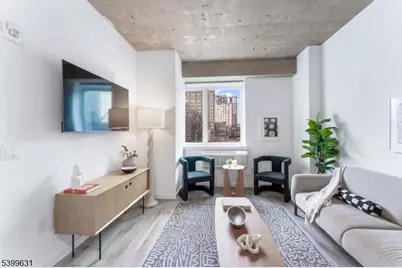 10 Commerce Court #8D, Newark, NJ 07102 - Photo 6