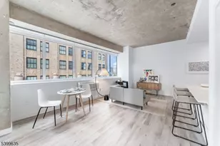 10 Commerce Ct, Newark, NJ 07102 - Photo 2