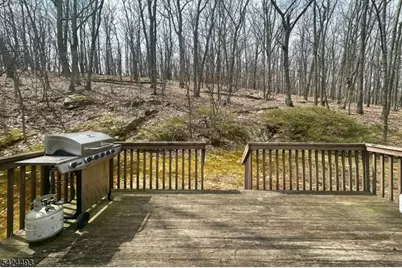 142 Valley View Dr, Rockaway Township, NJ 07866 - Photo 20
