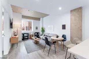10 Commerce Ct, Newark, NJ 07102 - Photo 6