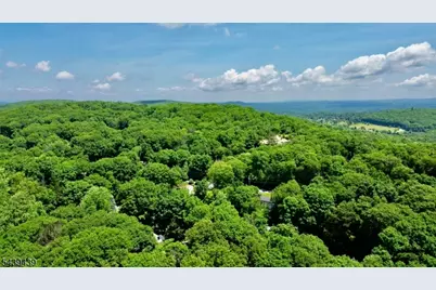 1 Appleseed Rd, Vernon, NJ 07461 - Photo 20