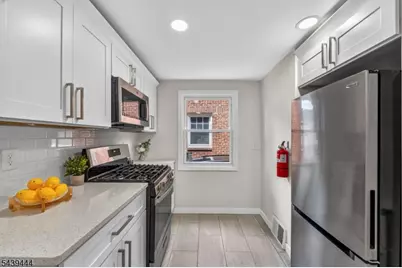 1380 Hamilton St, Elizabeth, NJ 07208 - Photo 8