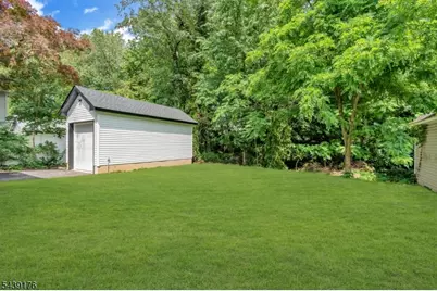 951 Grandview Ave, Union Township, NJ 07083 - Photo 48