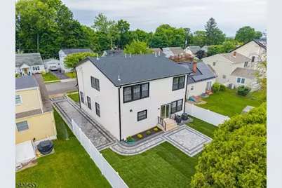 55 Long Hill Dr, Clifton, NJ 07013 - Photo 4
