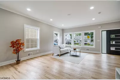 55 Long Hill Dr, Clifton, NJ 07013 - Photo 22