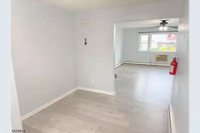 365 Bloomfield Ave #2B, Verona, NJ 07044 - Photo 4