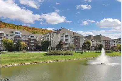 6318 Warrens Way #318, Wanaque, NJ 07465 - Photo 4