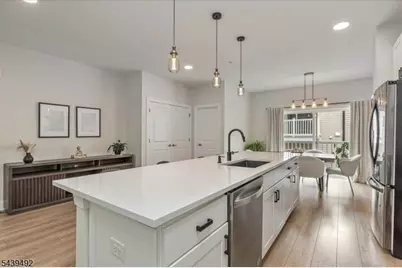102 Abbe Rd, Little Falls Township, NJ 07424 - Photo 10