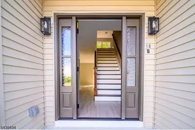 10 B Delar Pky #B, Franklin Township, NJ 08823 - Photo 2