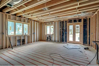 541 Page Ave, Lyndhurst Township, NJ 07071 - Photo 22