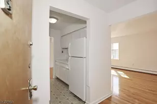 565 Grove St, Clifton, NJ 07013 - Photo 6