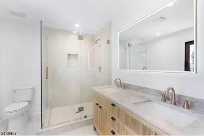 130 Warren St, Clifton, NJ 07013 - Photo 16