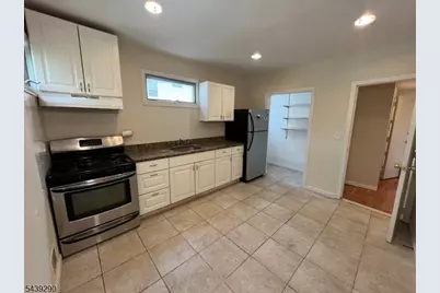 10-12 Dover St #1, Newark, NJ 07106 - Photo 6