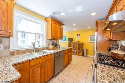 33 Glenview Dr, West Orange Township, NJ 07052 - Photo 10