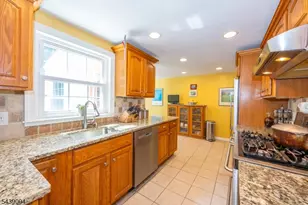 33 Glenview Dr, West Orange Township, NJ 07052 - Photo 10