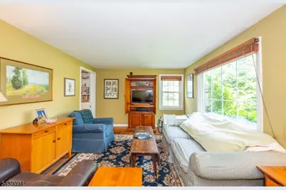 33 Glenview Dr, West Orange Township, NJ 07052 - Photo 18