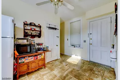 185 W Cliff St, Somerville, NJ 08876 - Photo 4