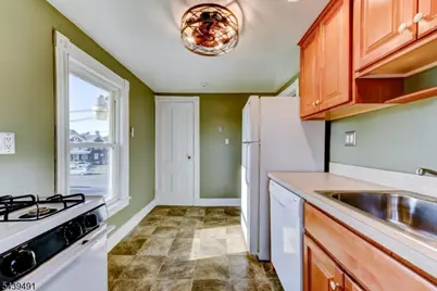 185 W Cliff St, Somerville, NJ 08876 - Photo 8