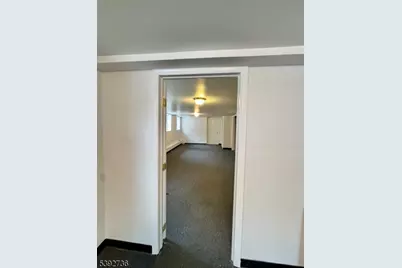 233 Malvern St, Newark, NJ 07105 - Photo 12