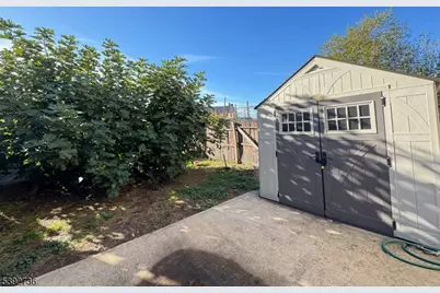 233 Malvern St, Newark, NJ 07105 - Photo 16