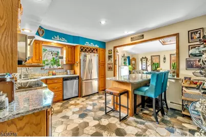 11 Rippling Brook Dr, Vernon, NJ 07422 - Photo 8