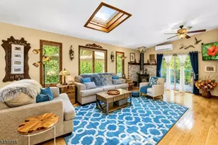 11 Rippling Brook Dr, Vernon, NJ 07422 - Photo 4