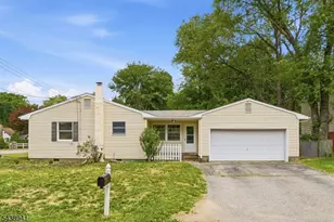 427 Warwick Turnpike, West Milford, NJ 07421 - Photo 2