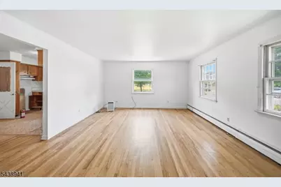 427 Warwick Tpke, West Milford, NJ 07421 - Photo 4
