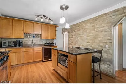 1983 Barnett St, Rahway, NJ 07065 - Photo 10