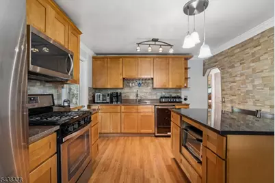 1983 Barnett St, Rahway, NJ 07065 - Photo 14