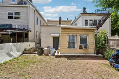523 Franklin St, Elizabeth, NJ 07206 - Photo 4