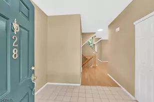 28 Kensington Dr, Randolph Township, NJ 07869 - Photo 2