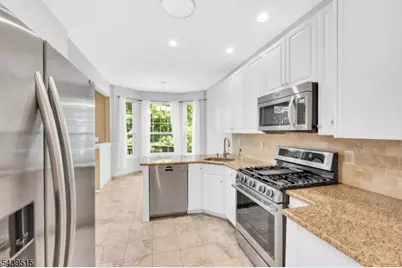 28 Kensington Dr, Randolph Township, NJ 07869 - Photo 8