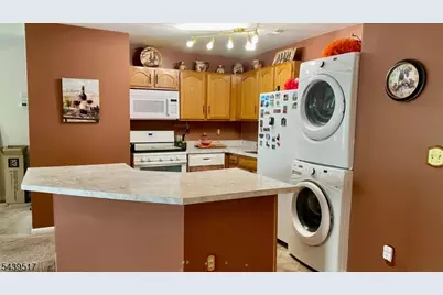 74 Falcon Ridge Way #4, Hamburg, NJ 07419 - Photo 12