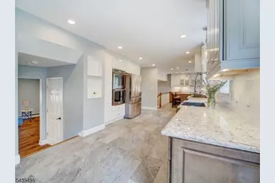11 Druid Hill Dr, Parsippany, NJ 07054 - Photo 8