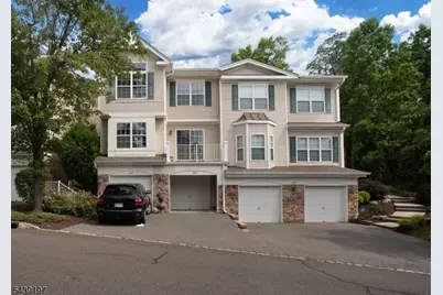 106 Wallace Ct, Green Brook Township, NJ 08812 - Photo 1