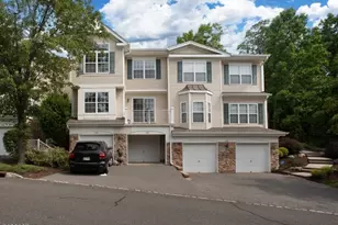 106 Wallace Ct, Green Brook Township, NJ 08812 - Photo 1