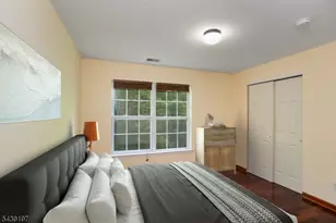 106 Wallace Ct, Green Brook Township, NJ 08812 - Photo 10